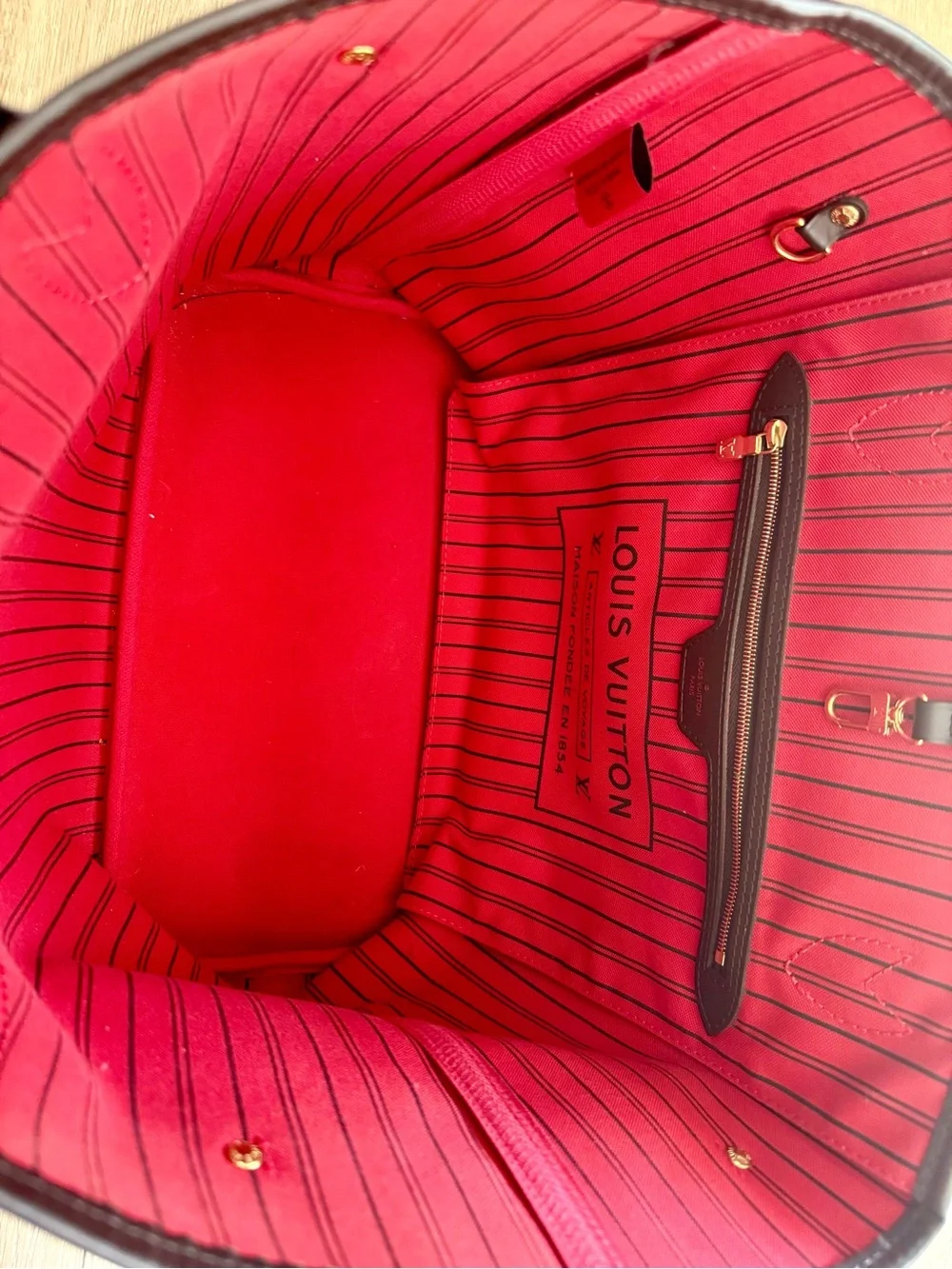 Louis Vuitton - Neverfull MM Bag- Damier Ebene. With original Dust Bag & Box!